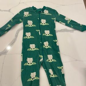 Hanna Andersson Star Wars baby Yoda zip up pajamas